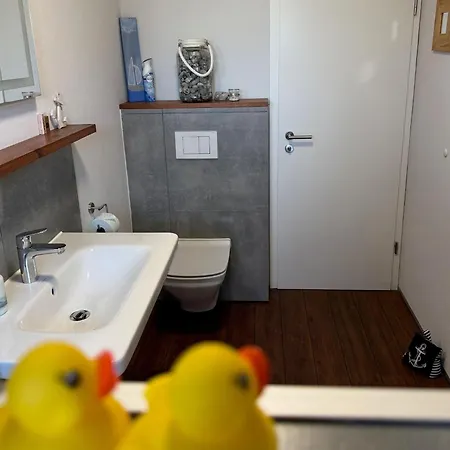 Ferienwohnung-maren شقة *